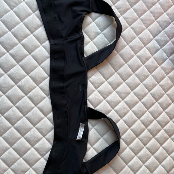 Alo Yoga Fast Bra - with Front Zipper - Picture 4 of 4